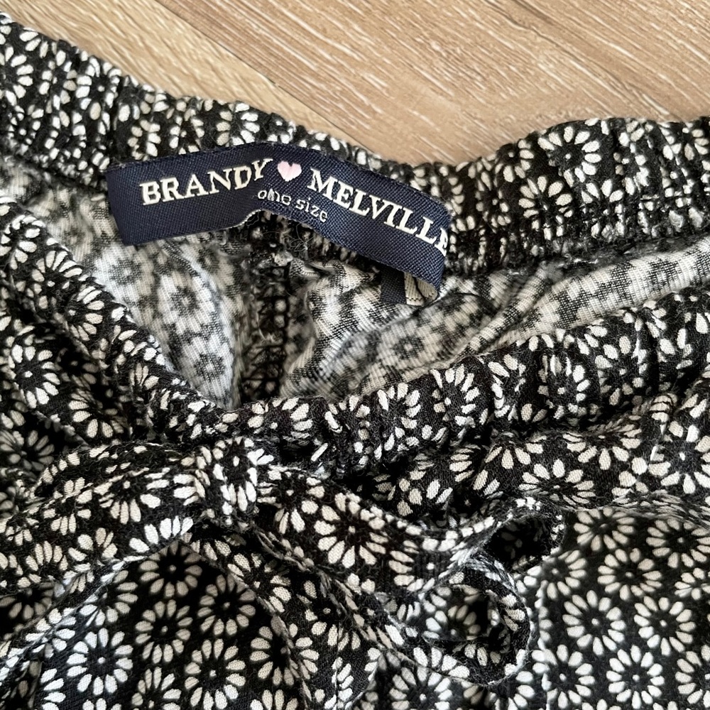Brandy Melville floral Shorts